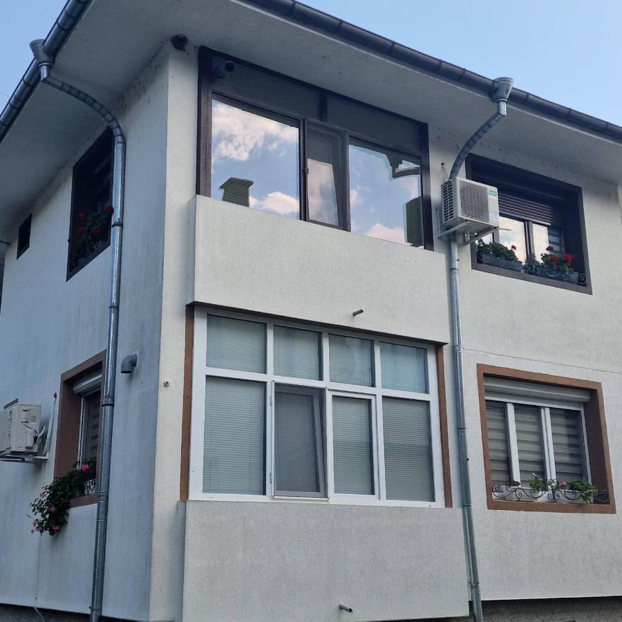 Z-Apartment In Trjavna Buitenkant foto