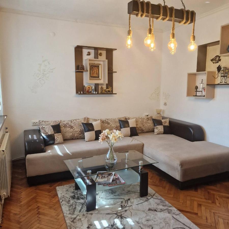 Z-Apartment In Trjavna Buitenkant foto
